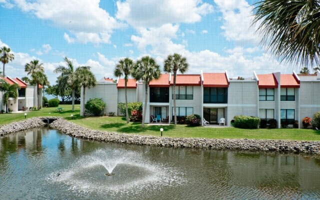 Runaway Bay Resort by BBG