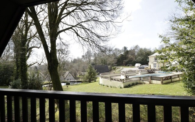 Valley Lodge 2