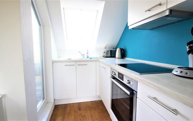 City-Apartment, Balkon & Parkplatz