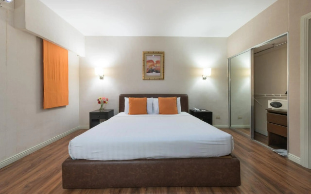 Court Meridian Hotel and Suites