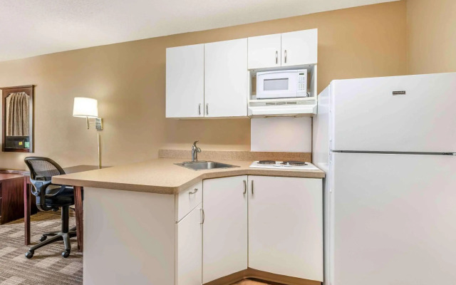 Extended Stay America Suites Minneapolis Maple Grove