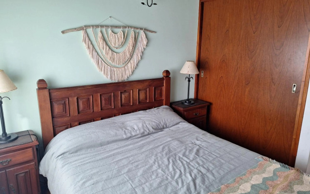 Dúplex con garage, patio y parrilla