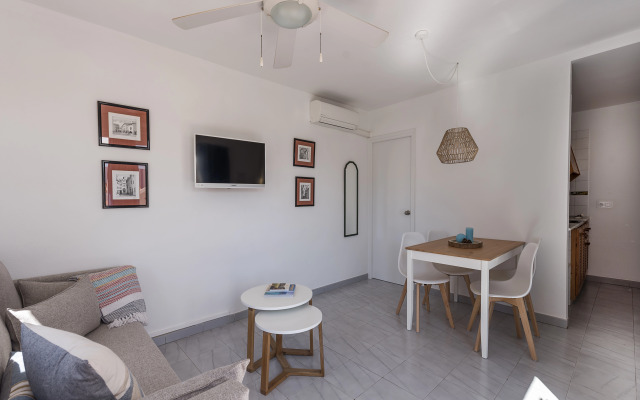 Apartamentos Las Brisas I & II