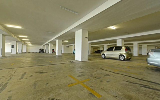 OYO HOME  90182 D' Summit Residence 1bhk @ YML 3320