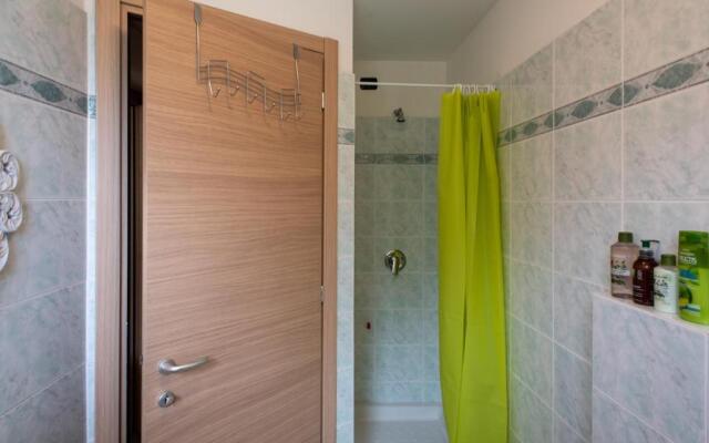 Italian Vacation Homes - Fonteno Panoramic Apartment