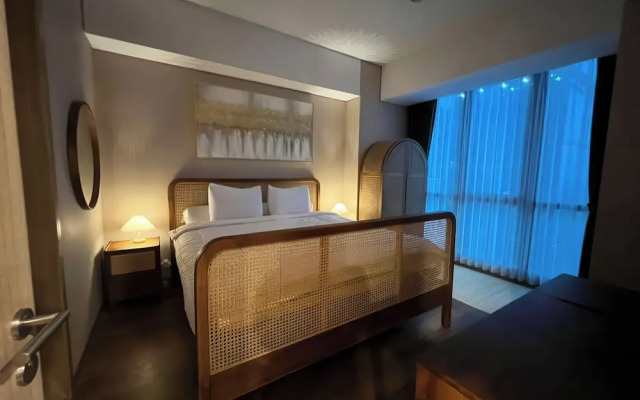 Staycation Jakarta Holland Village