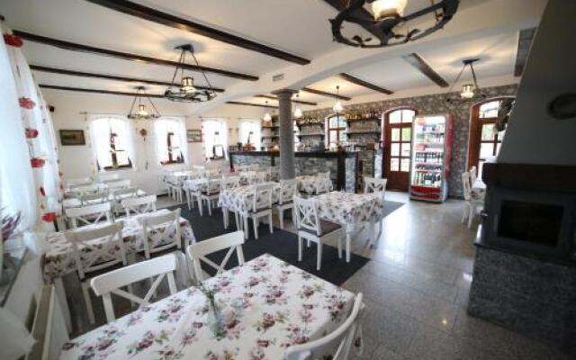 Restaurace a pension Chalupa