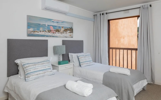 San Lameer Villa Rentals 10303