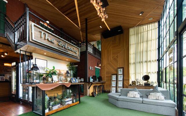 The Botanic Service Room