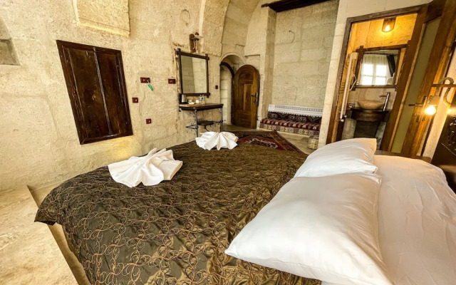 Takunya Cave Hotel