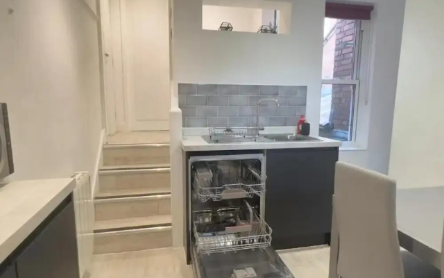 Apartmentsleeps8-wifi-famillyfriendly-citycentre