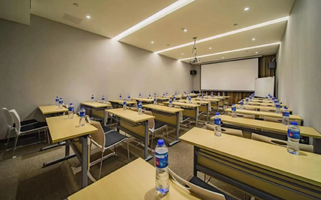 Ibis Styles Nanjing Dongqi Road Hotel