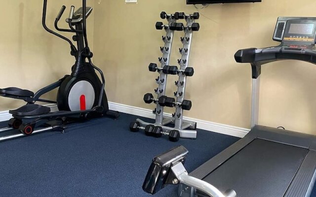 Myah's Luxury Suites Hotel