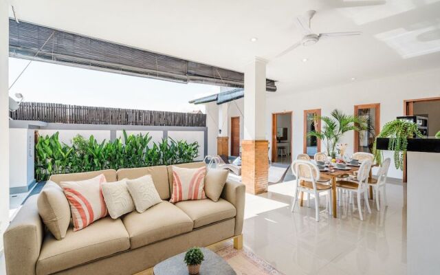 Villa Arya