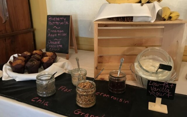 1896 House Inn & Country Lodgings