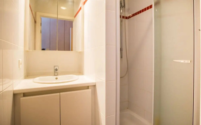 Bright Apartment With Terrace