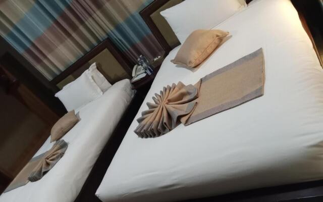 Hera Hotel