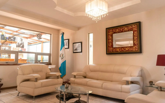Casa Blanca Inn Hotel