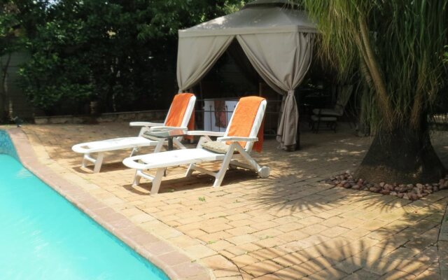 Dinkwe Lodge & Guest House