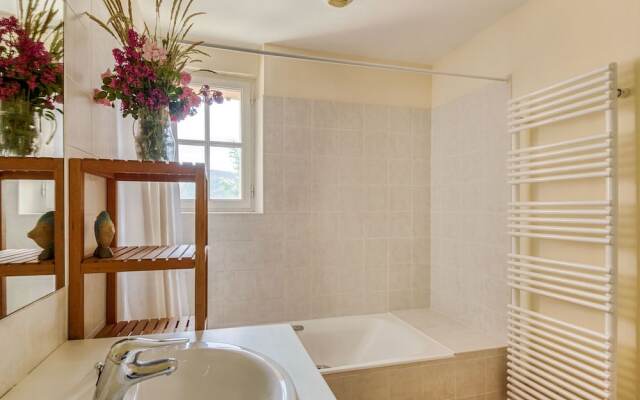 The Awning Housecosy Holiday Home in Rustrel With Swimming Pool