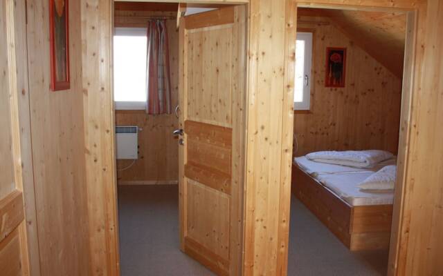 Cozy Chalet in Hohentauern near Ski Lift