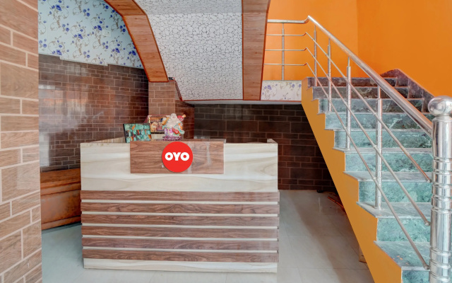 OYO 813893 Hotel Siddhi Vinayak