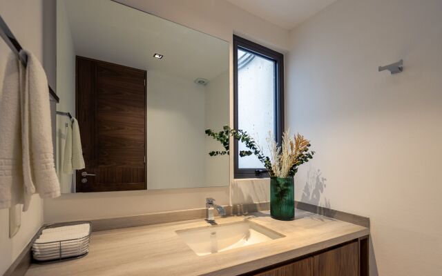 Casai Polanco 2 BR Luxury Condo
