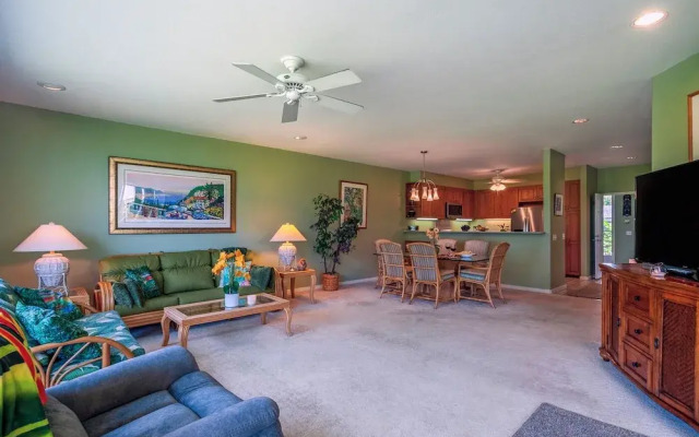 Emmalani Court 411