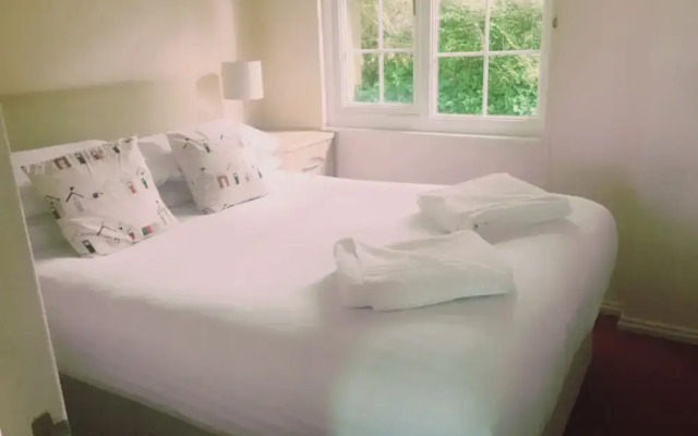 Camellia chalet
