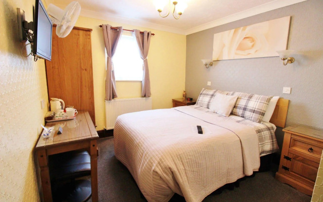 Maluth Lodge