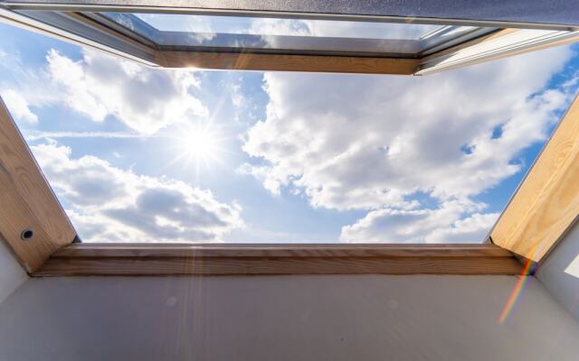 46 North Road Studios Near QE and UOB