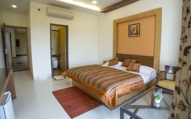 Palette - Hotel Deepali Palace