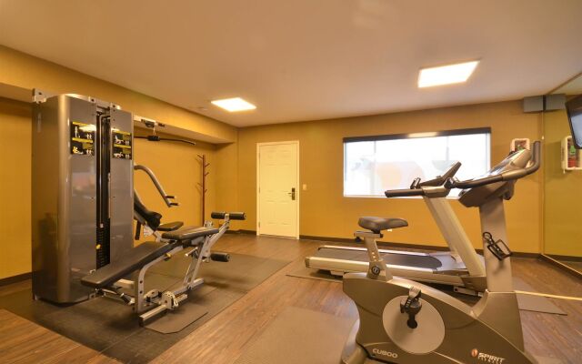 Best Western The Inn & Suites Pacific Grove