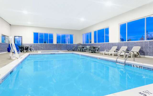 Howard Johnson by Wyndham Perry GA