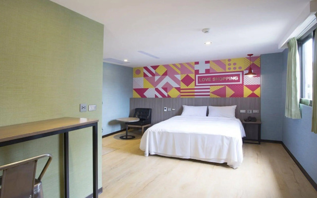 Rainbow Hotel