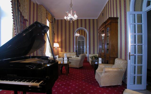 Excelsior Palace Hotel