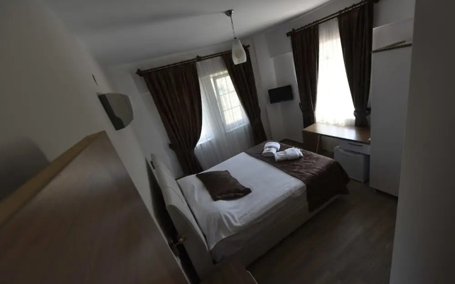 Le Mansion Otel