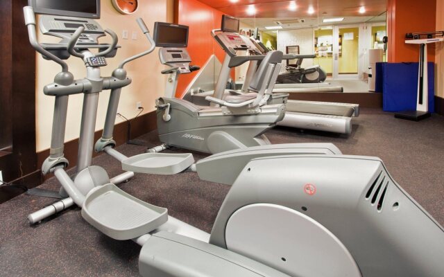 Holiday Inn Express Ft. Lauderdale Cruise-Airport by IHG