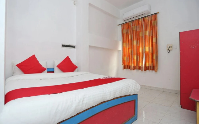 Oyo 28006 Hotel President