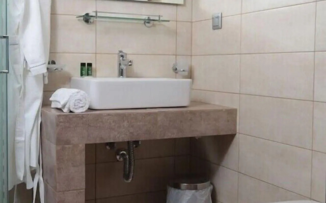 Meni Apartments Hotel
