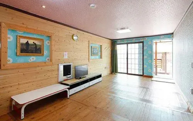Suncheon Pool Valley Pension