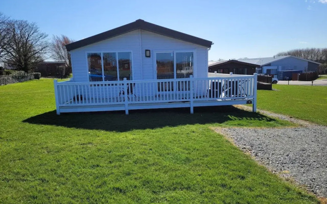 Remarkable 3-bed House in Hull