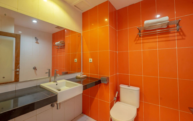 Red Chilies Hotel