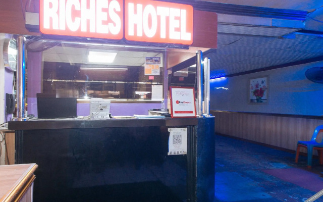 Reddoorz @ Riches Holiday Hotel Avenida
