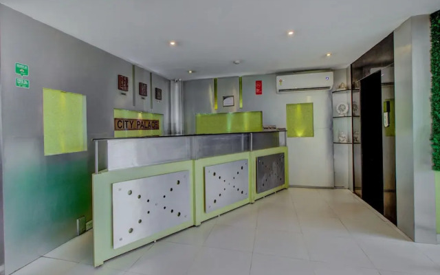 OYO 4843 Hotel City Palace