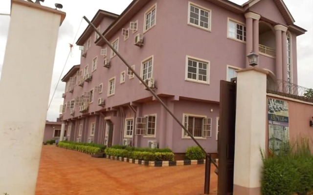 Mercy Suites And Leisure