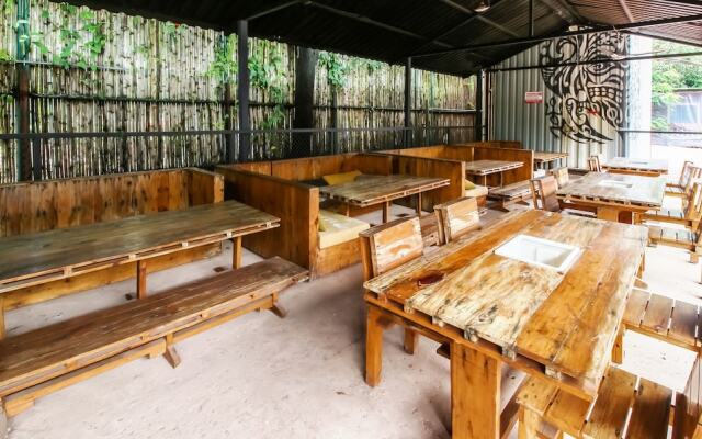Treebo Trend Beach Box Hotel