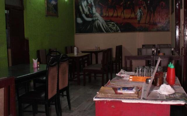 Hotel Raj Bed & Breakfast