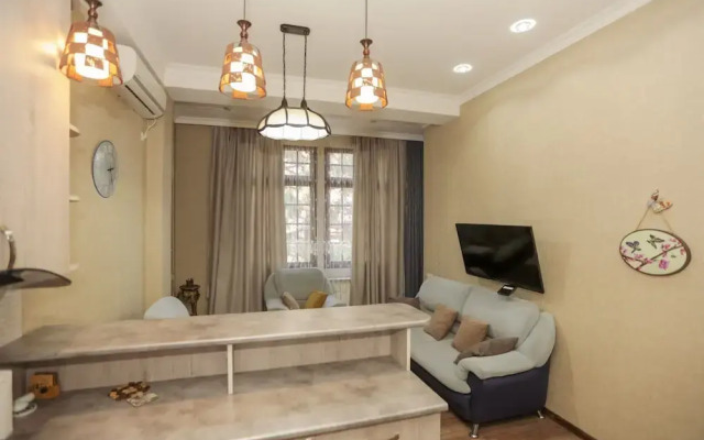 Apartment near Art Cafe Home