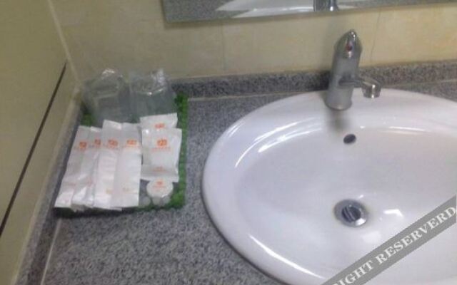 Aksu jinchen business hotel